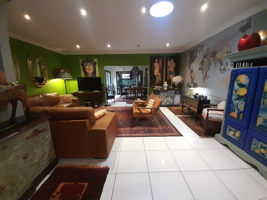 3 Bedroom Property for Sale in Safari Gardens North West